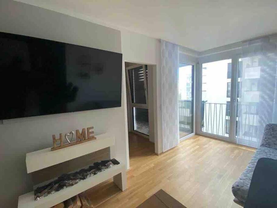 Moderne Wohnung In Der Toplage Inkl. Garage 비엔나 외부 사진