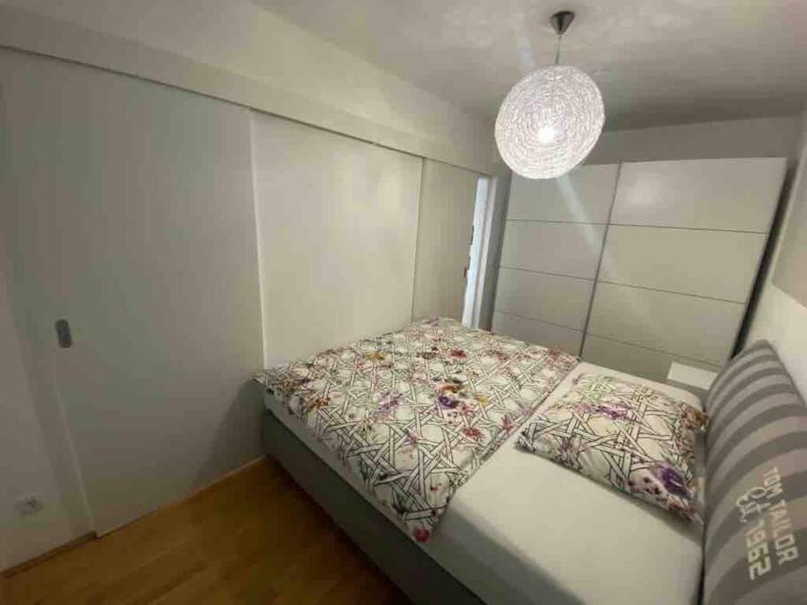 Moderne Wohnung In Der Toplage Inkl. Garage 비엔나 외부 사진