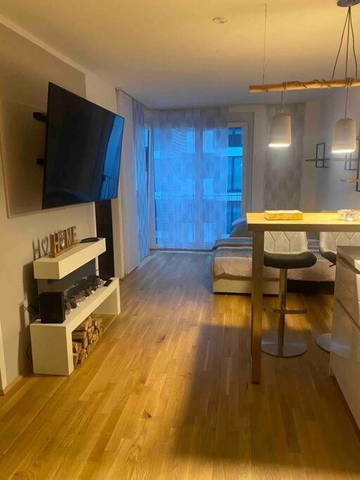Moderne Wohnung In Der Toplage Inkl. Garage 비엔나 외부 사진
